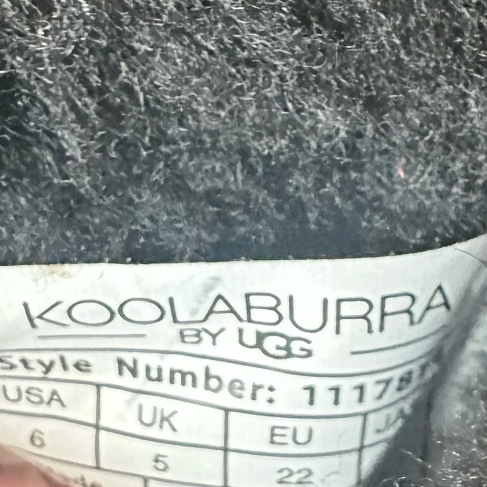 Koolaburra by UGG Aribel Short Zipper Winter Boots Toddler Size 6 Black Sherpa - Picture 7 of 7